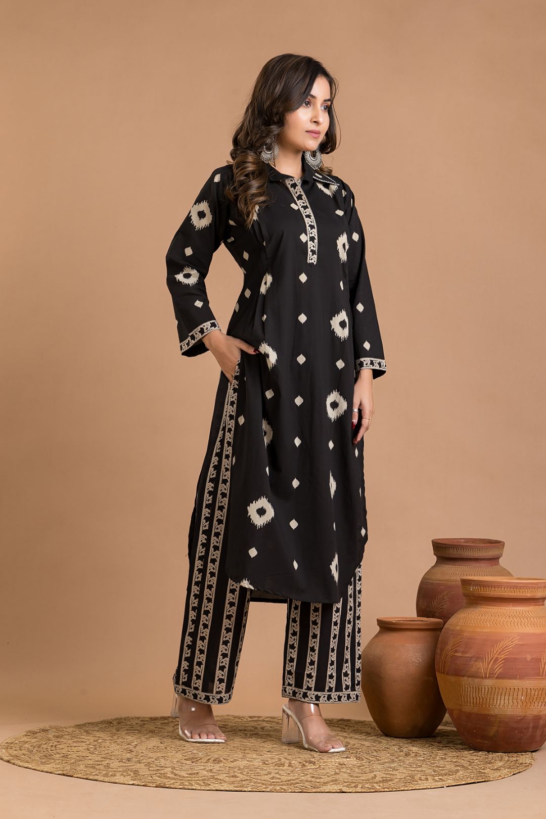 Black Geometric Print Kurta With Pant