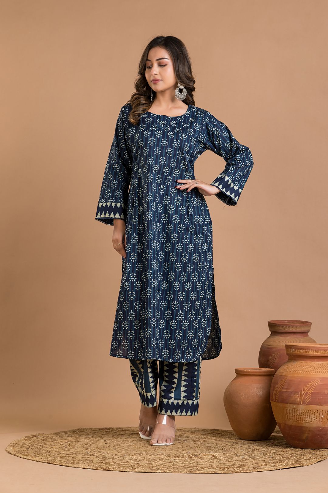 Navy Blue Floral Print Kurta With Pant