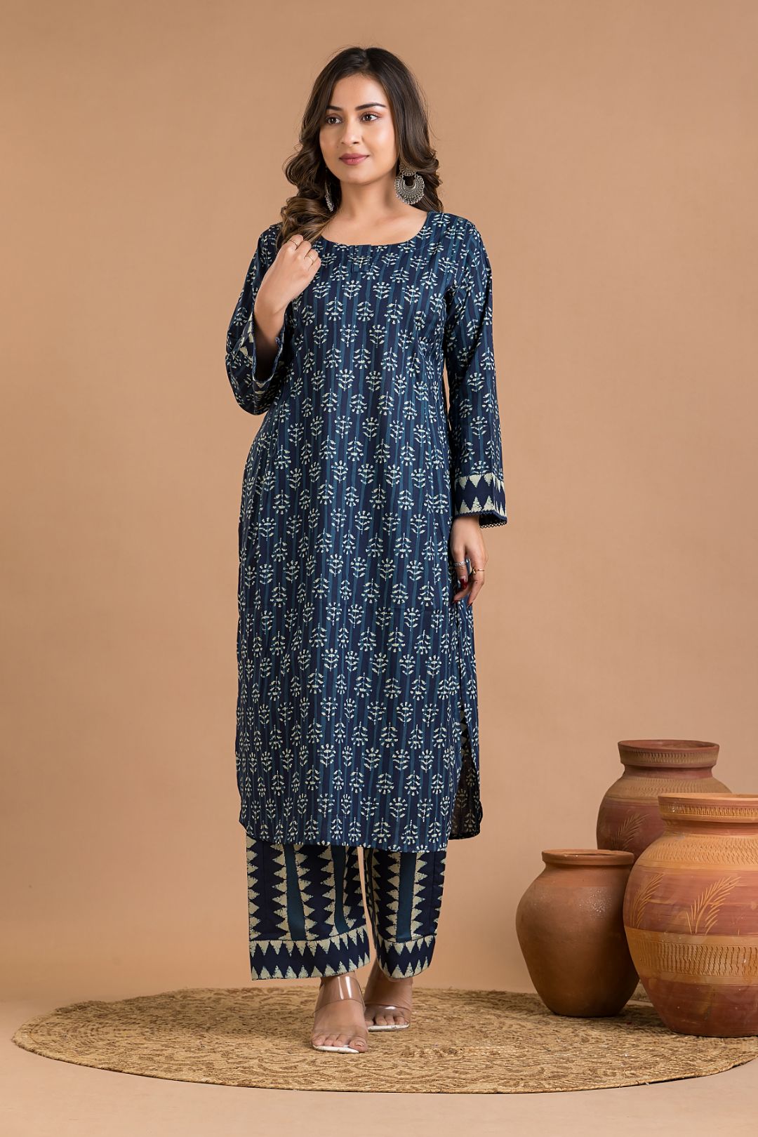 Navy Blue Floral Print Kurta With Pant