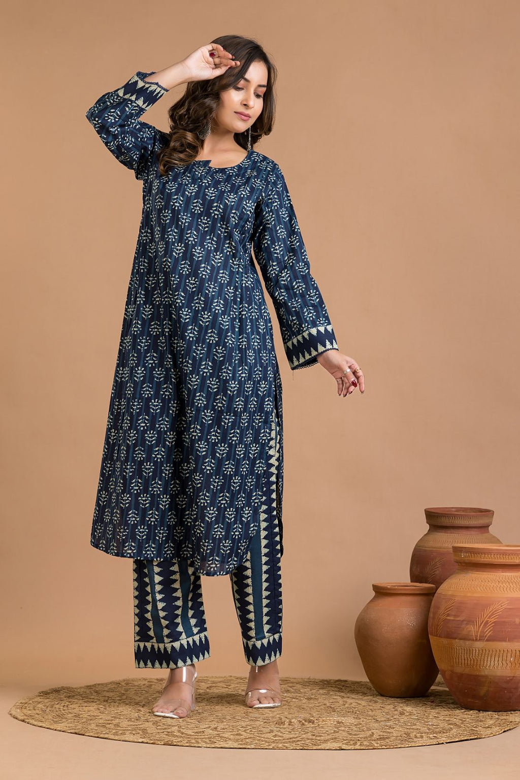 Navy Blue Floral Print Kurta With Pant