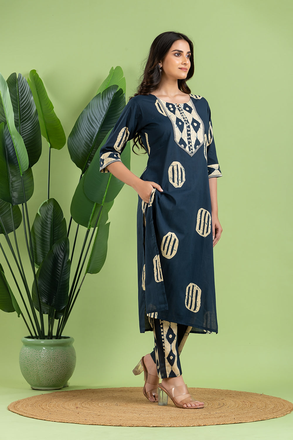 Teal Blue Geometric Print Kurta With Pant