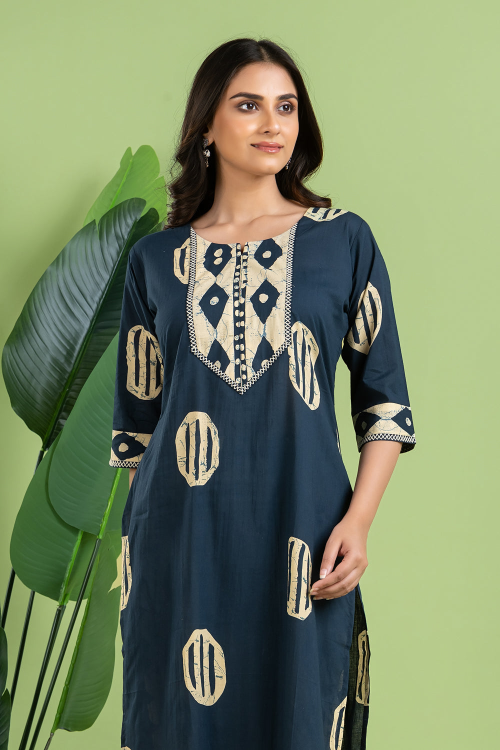 Teal Blue Geometric Print Kurta With Pant