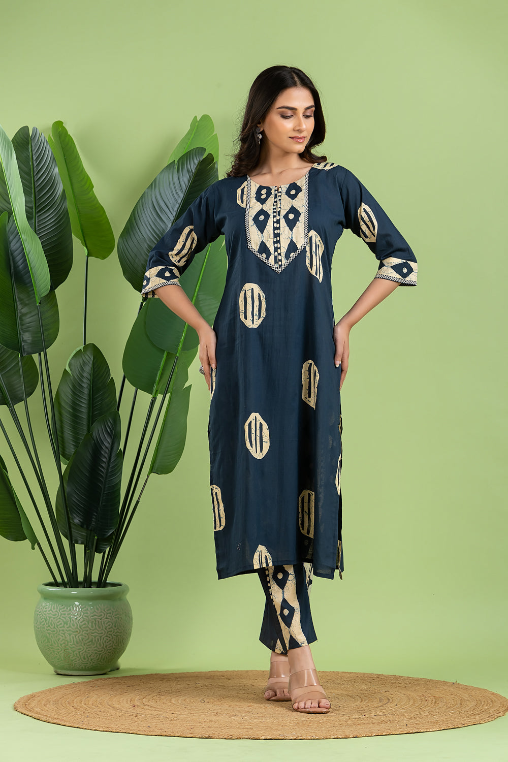 Teal Blue Geometric Print Kurta With Pant