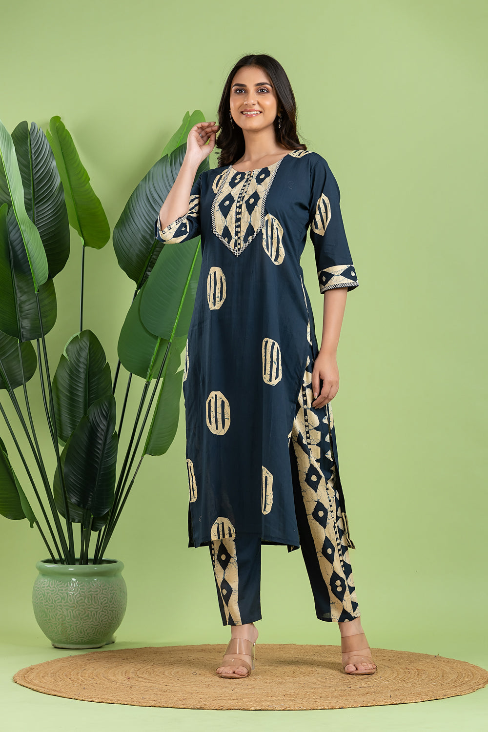 Teal Blue Geometric Print Kurta With Pant