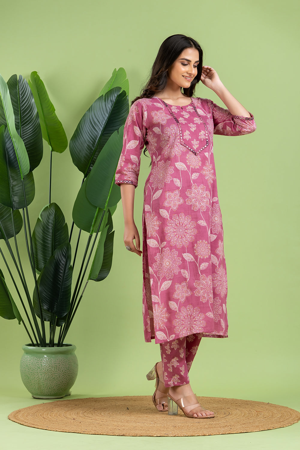Dusty Pink Embroidered Kurta With Pant
