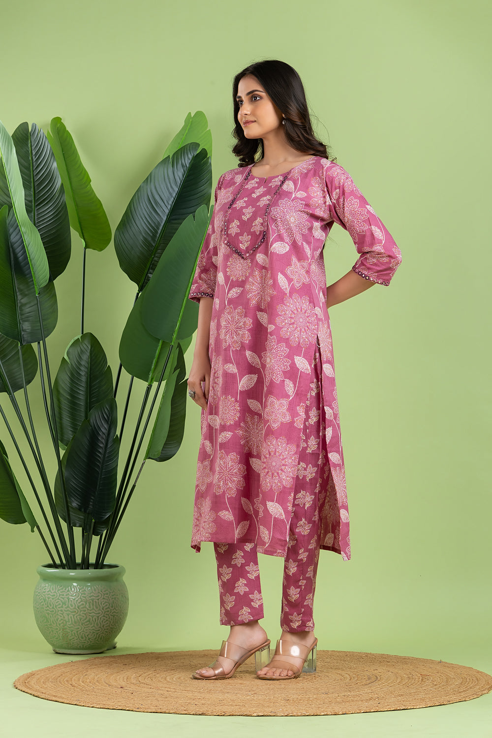Dusty Pink Embroidered Kurta With Pant