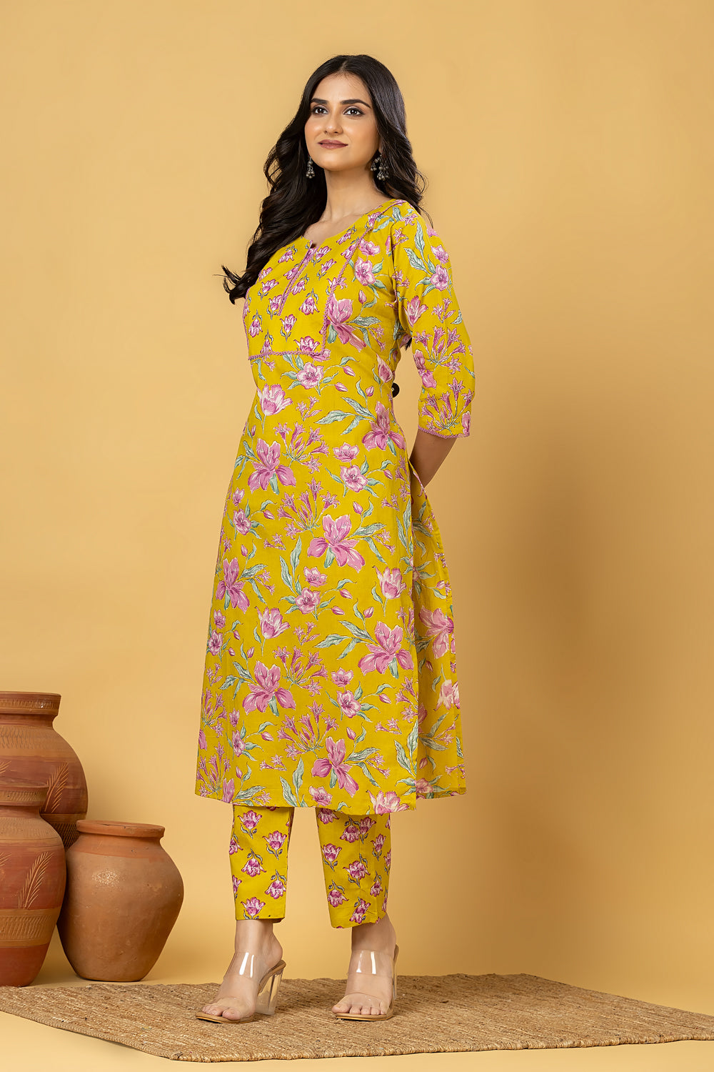 Yellow & purple Floral Print Kurta With Pant