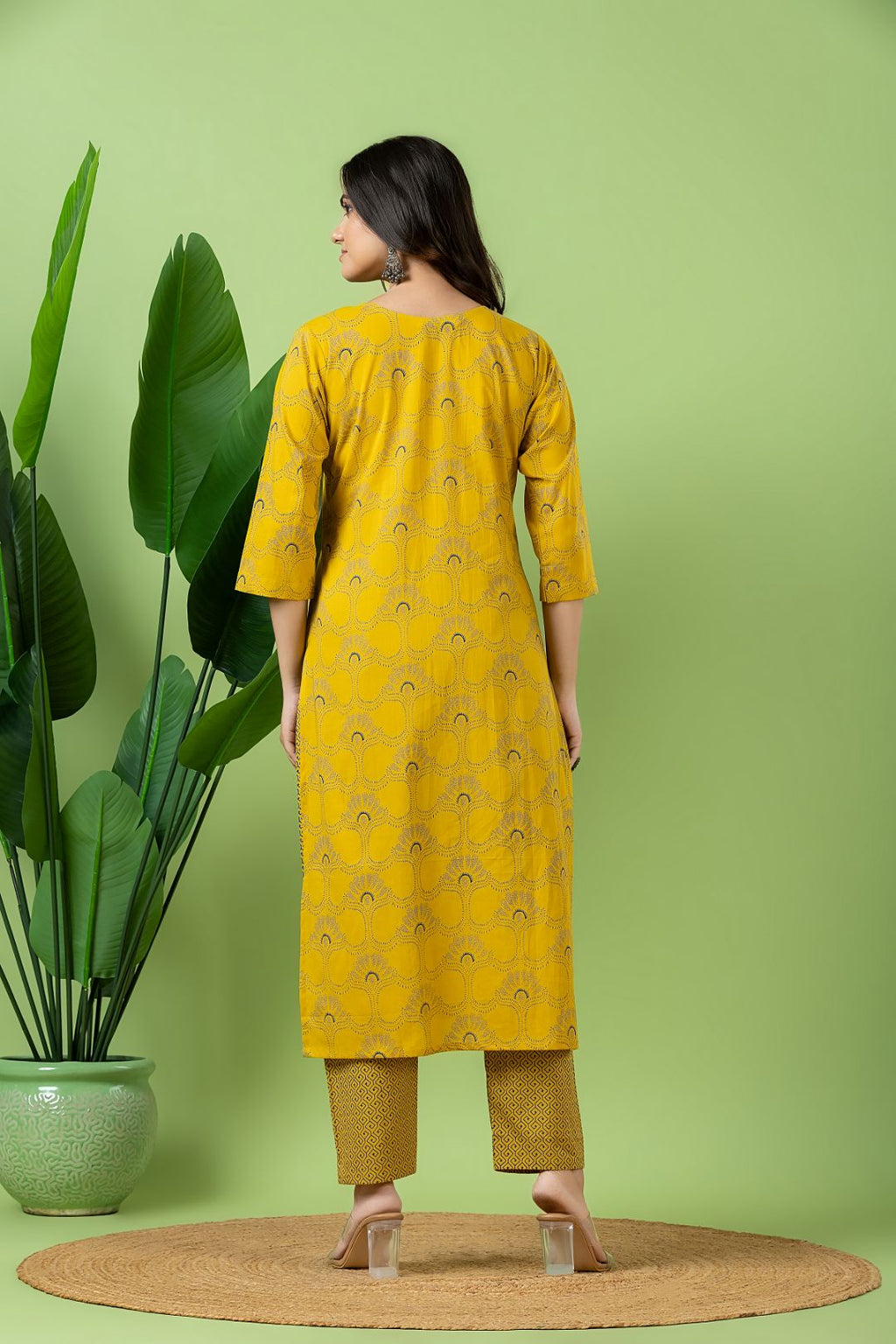 Yellow Geometric Print Kurta With Pant
