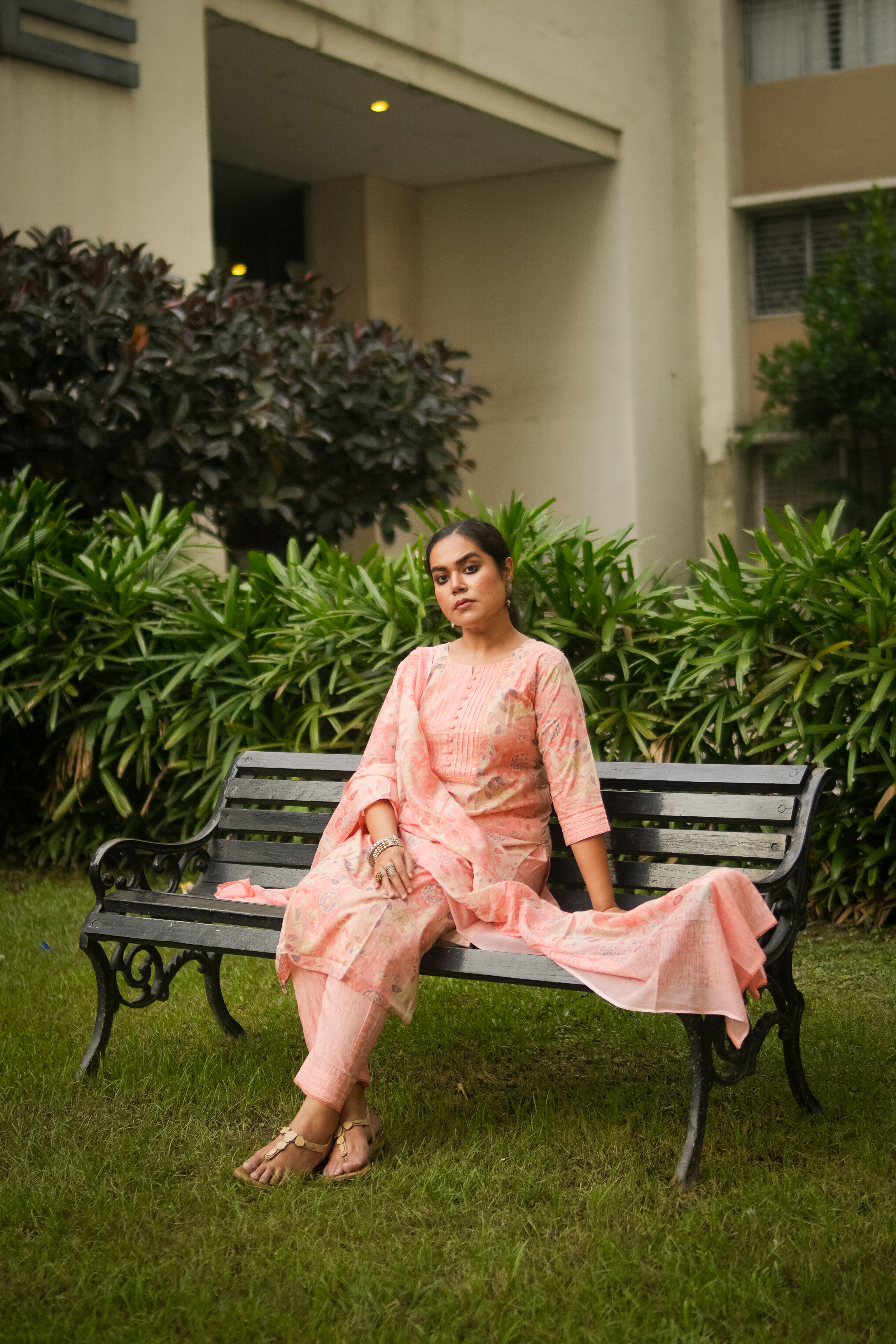 Peach Abstract Print Kurta With Pant & Dupatta