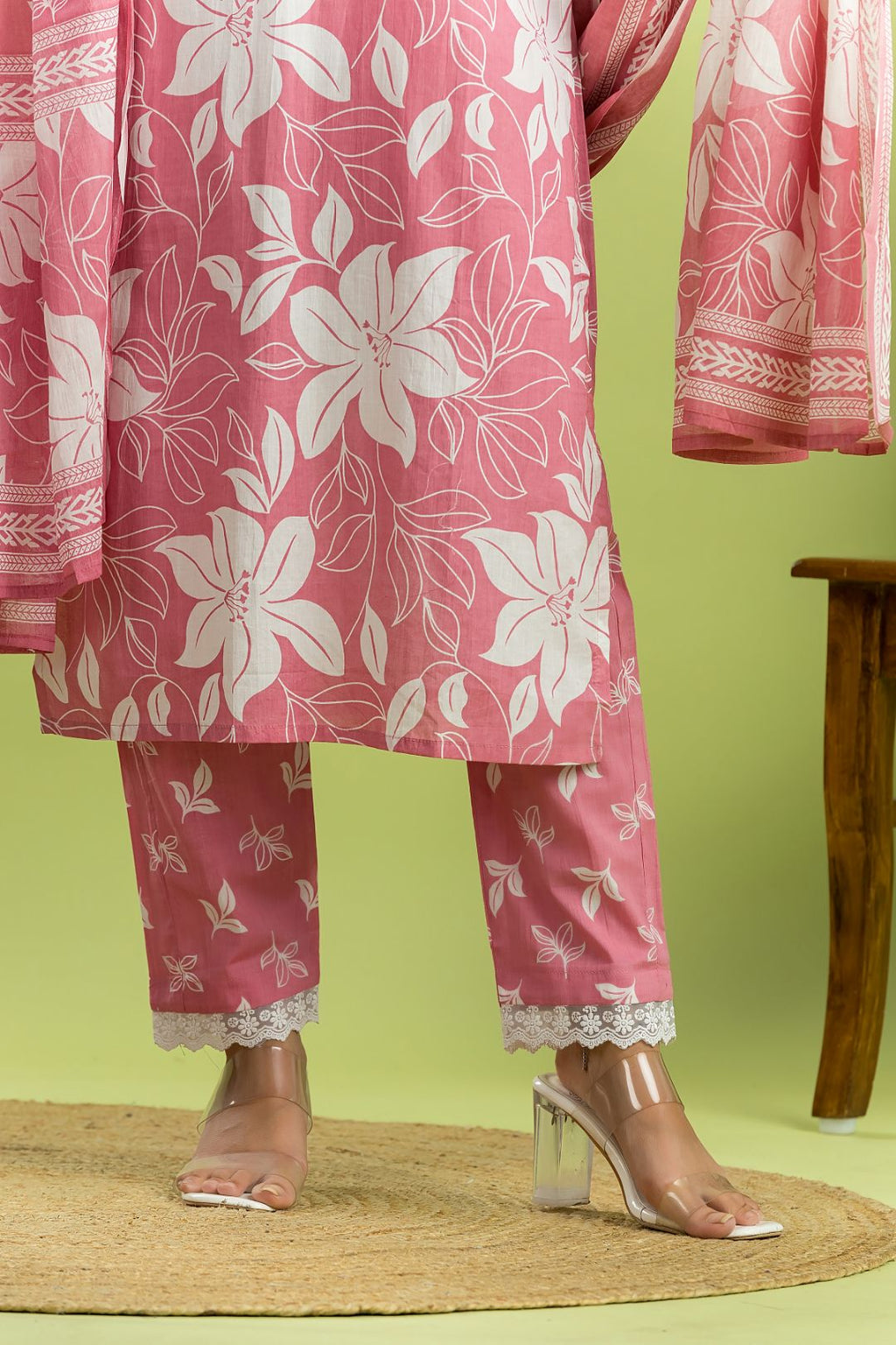 Pink Floral Embroidered Kurta With Pant With Dupatta