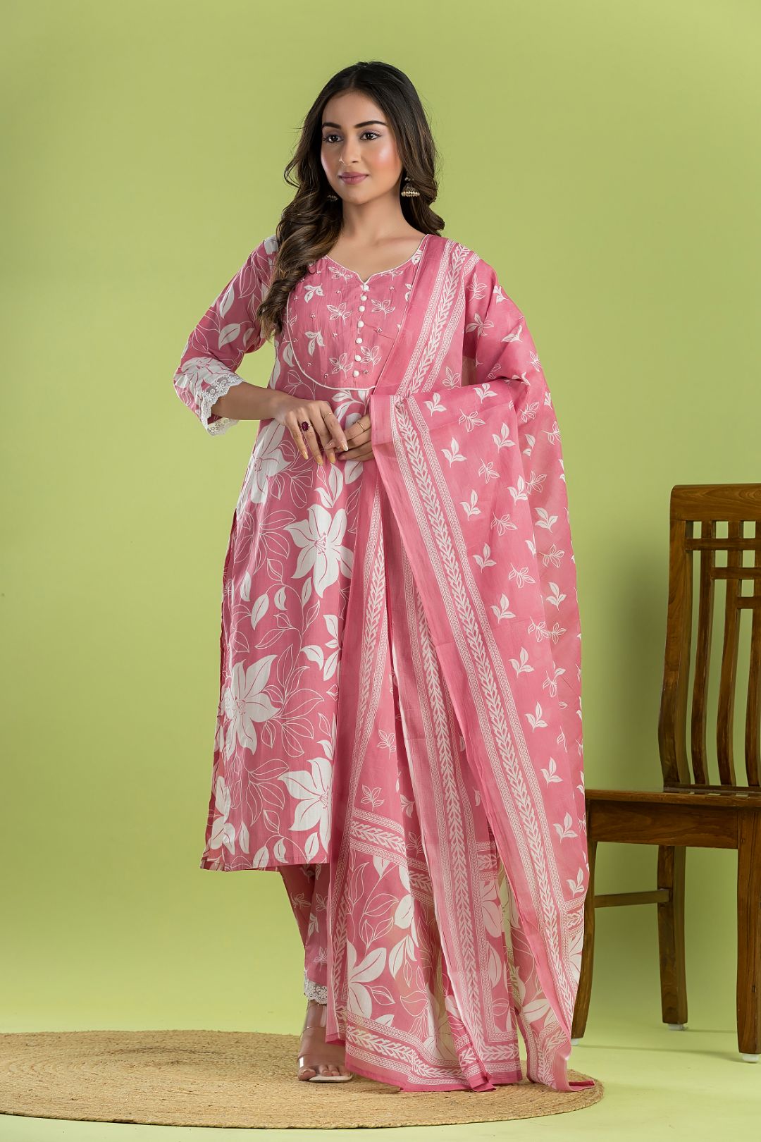 Pink Floral Embroidered Kurta With Pant With Dupatta