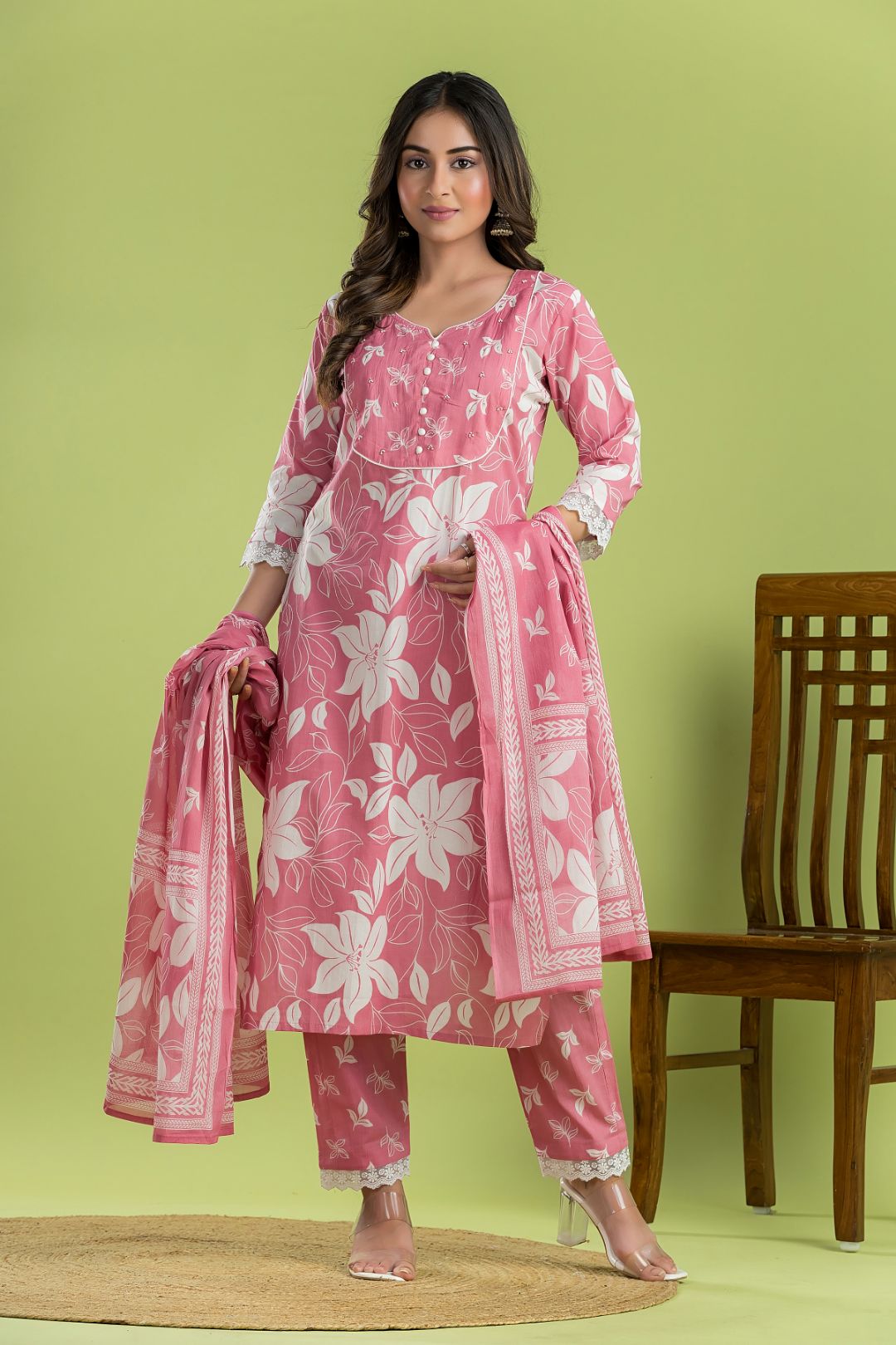 Pink Floral Embroidered Kurta With Pant With Dupatta