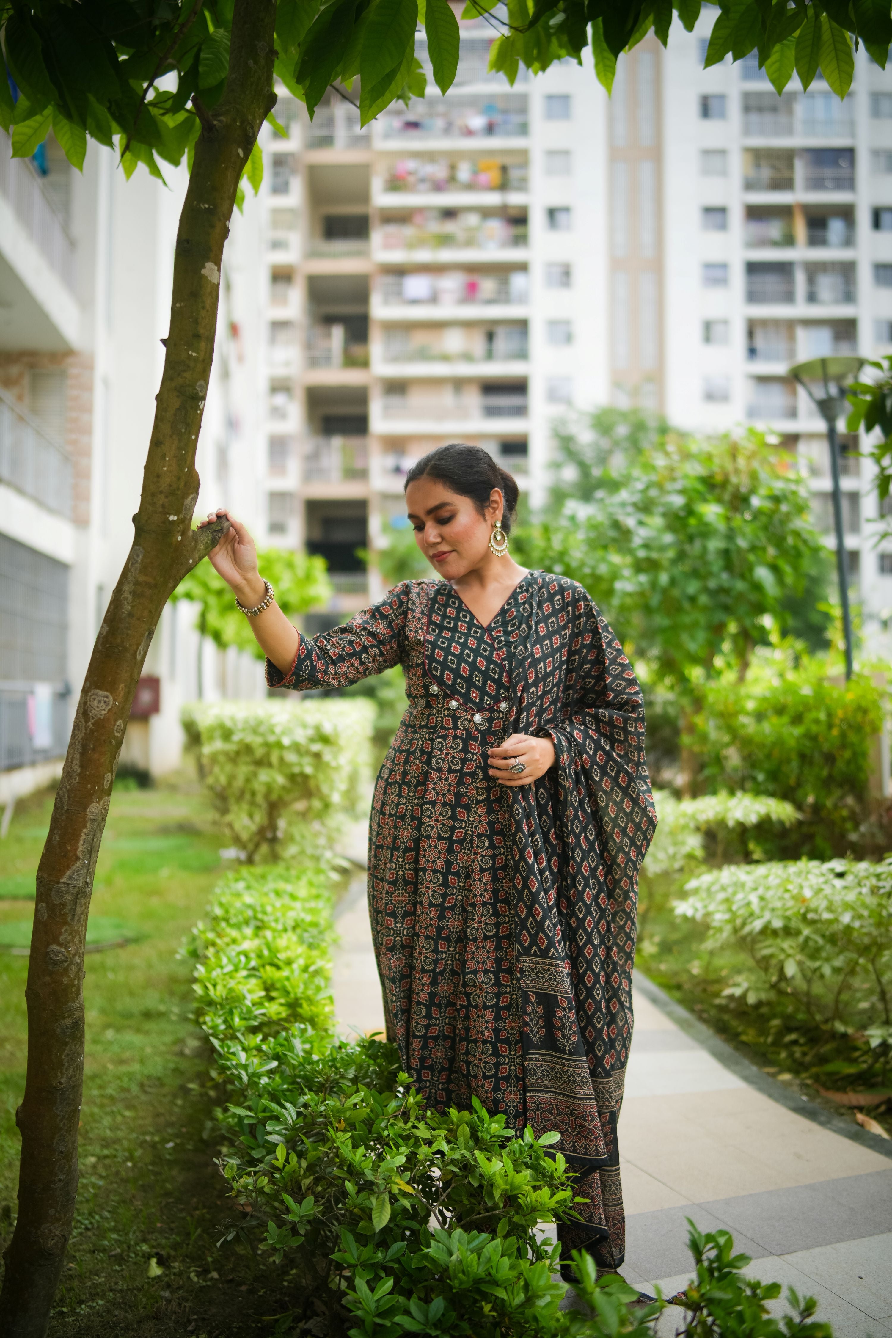 Black & Red Floral Embroidered Anarkali Kurta With Pant & Dupatta