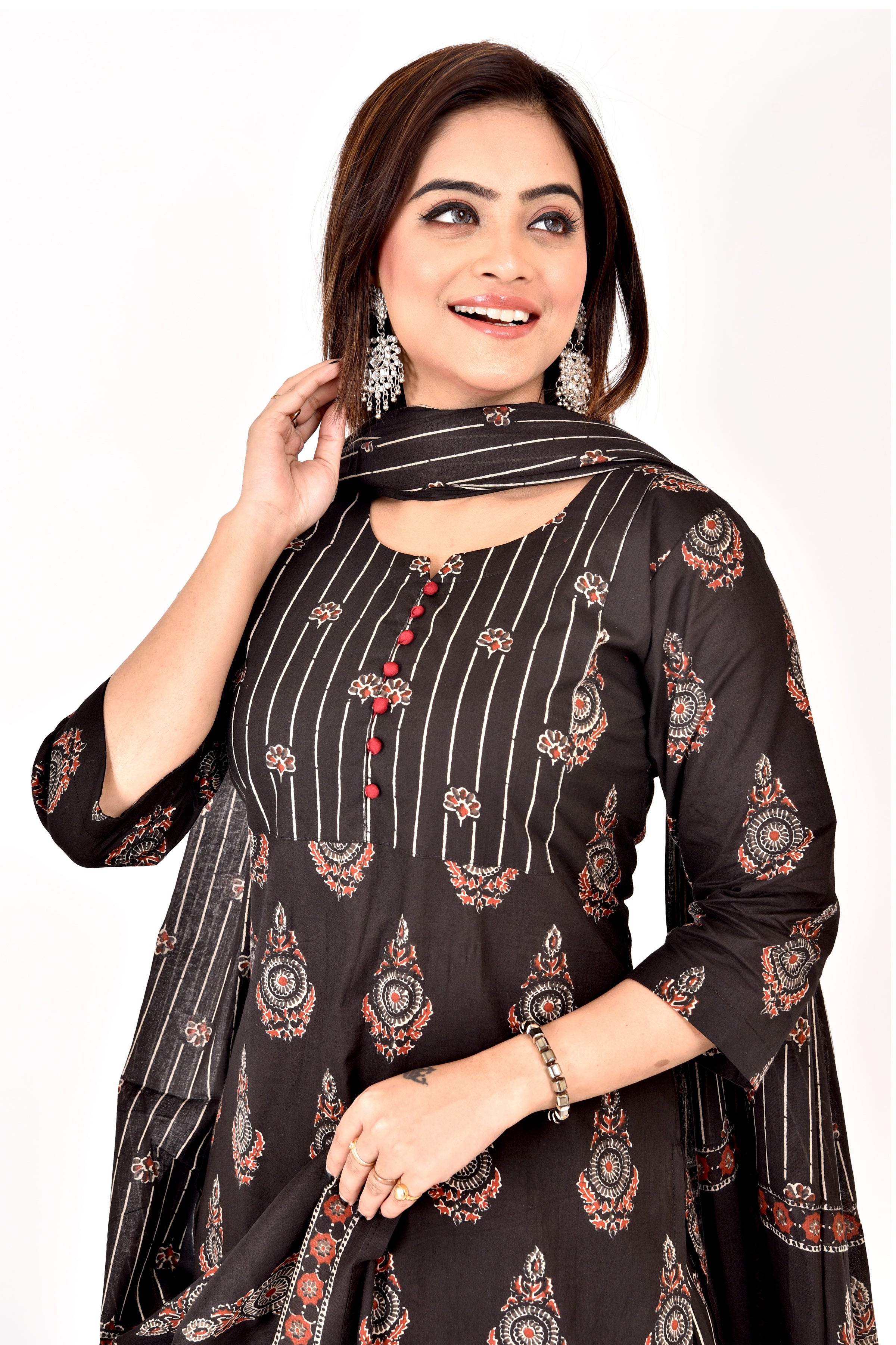 Black & Red Floral Print Kurta With Pant & Dupatta