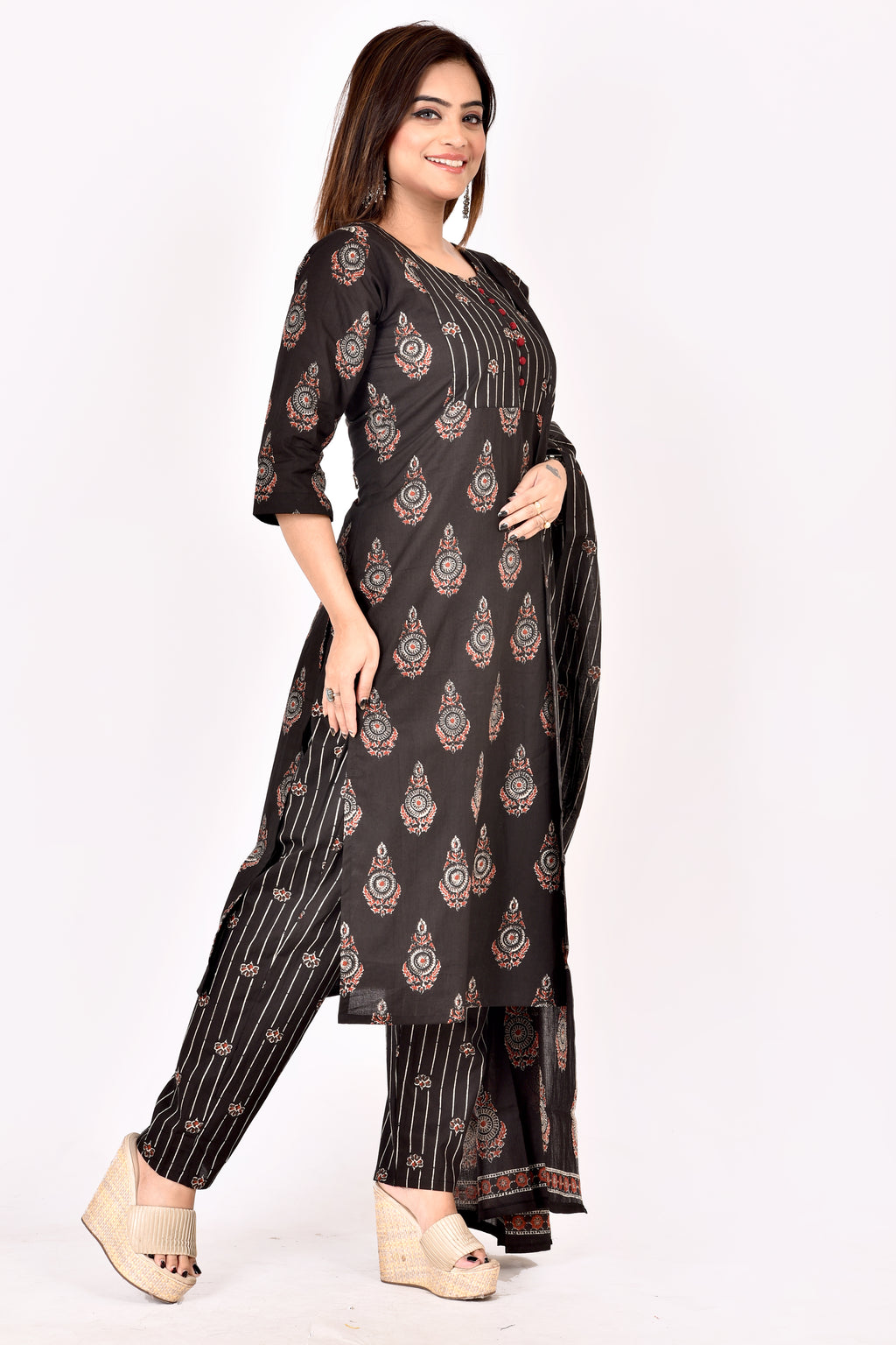 Black & Red Floral Print Kurta With Pant & Dupatta