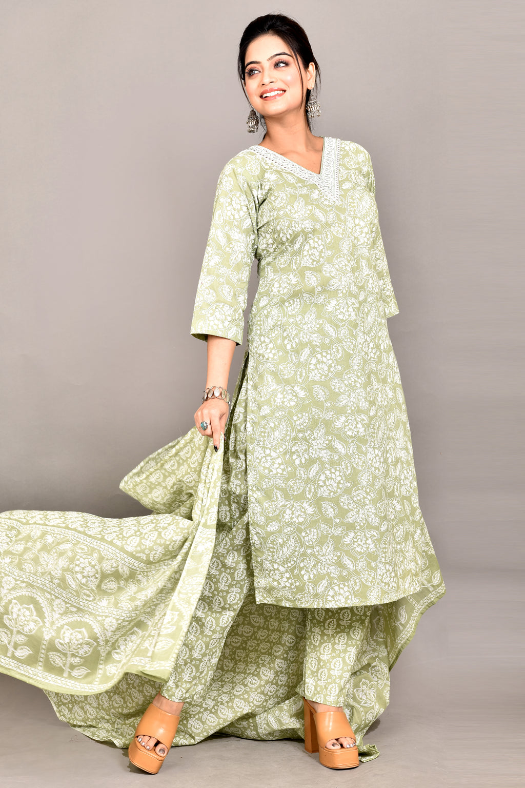 Light Green Embroidered Kurta With Pant & Dupatta