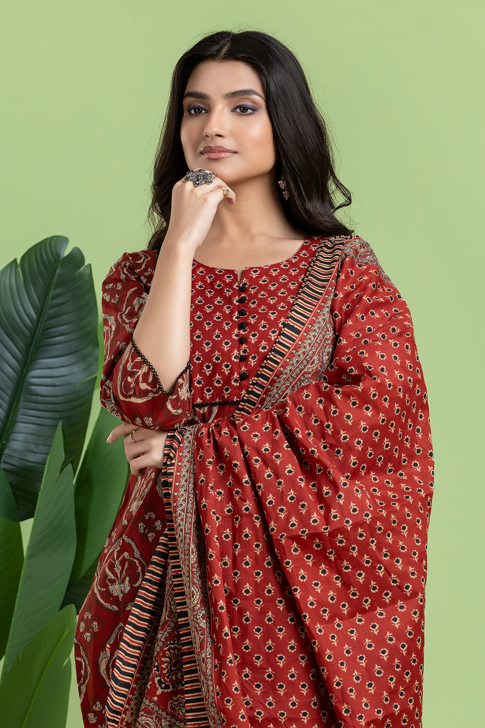Maroon & Black Floral Print Kurta With Pant & Dupatta