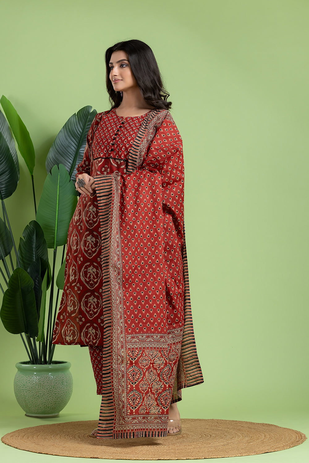 Maroon & Black Floral Print Kurta With Pant & Dupatta