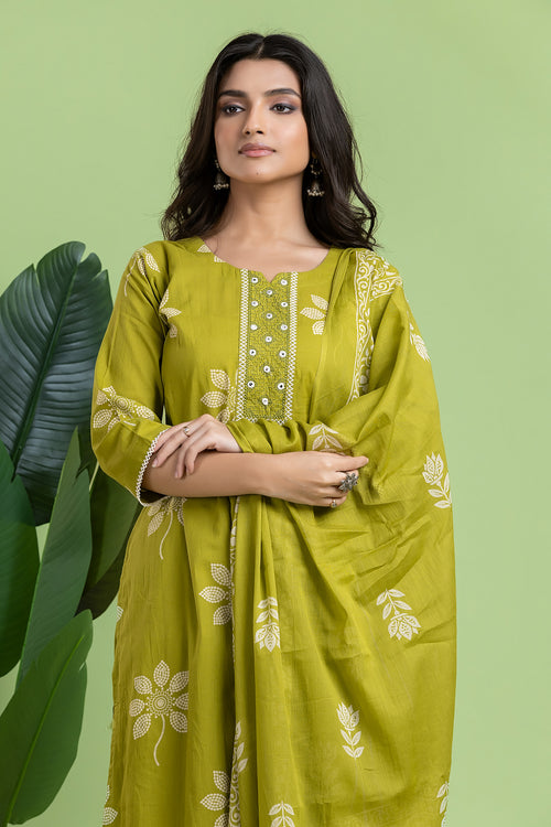 Apple Green Embroidered Kurta With Pant & Dupatta