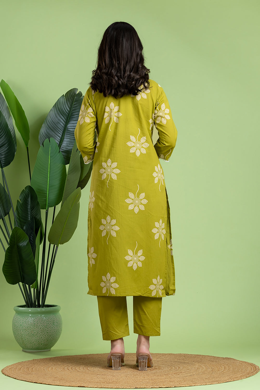Apple Green Embroidered Kurta With Pant & Dupatta