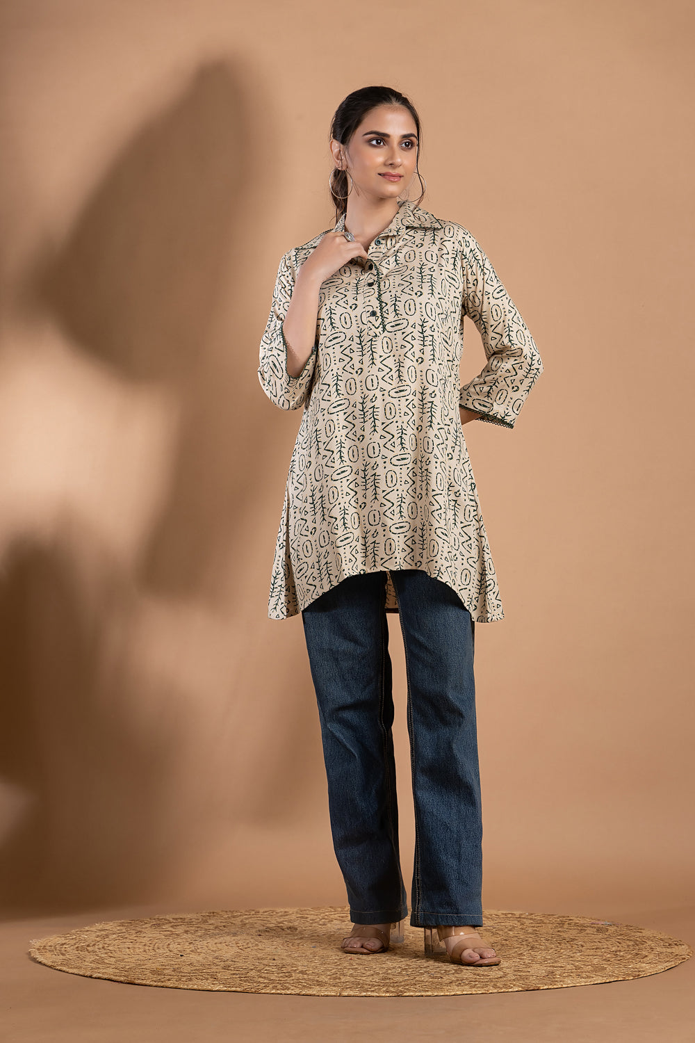 Beige & Green Geometric Print Short Kurta