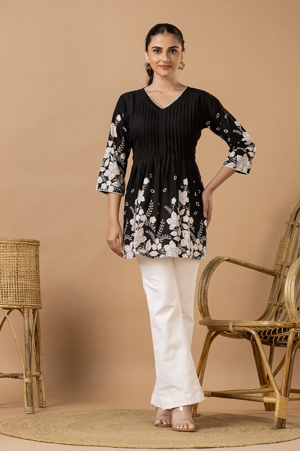 Black Floral Print Pleated Short Kurta